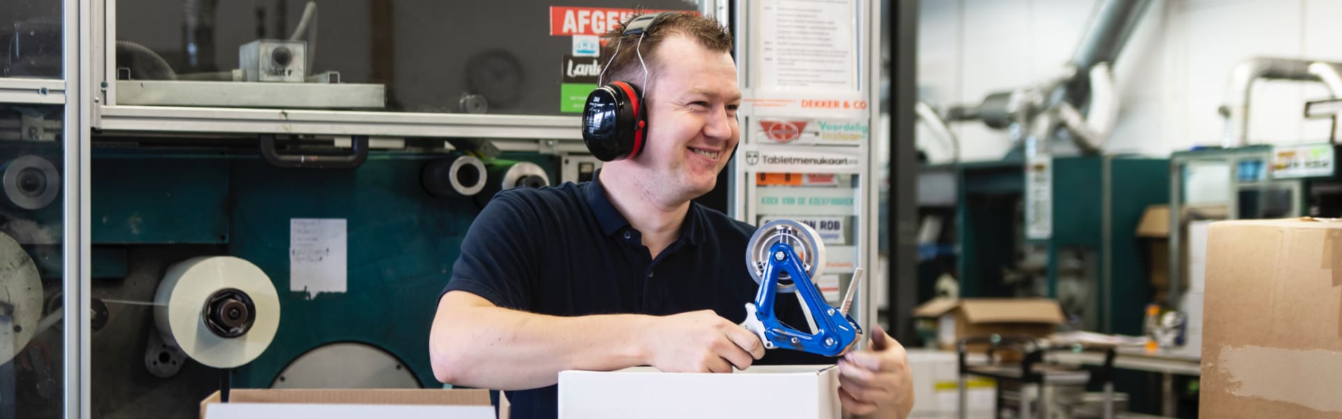 Contact ons team staat voor u klaar Laro Tape